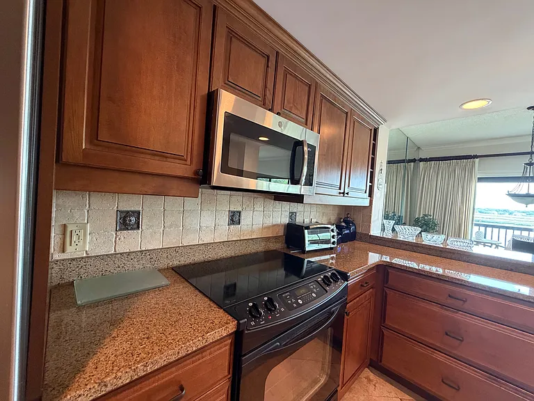 2 Shelter Cove Ln — Photo 9