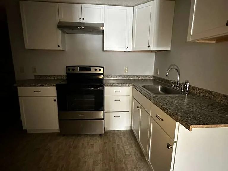 24 North St #1B — Photo 1