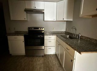 24 North St #1B, Warren, MA 01083