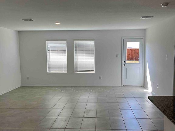 5th image of 2828 Eppright Dr