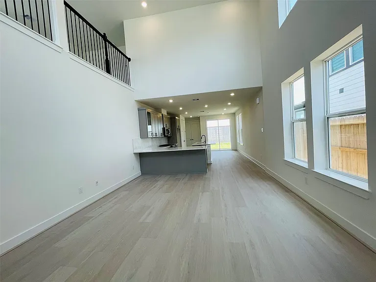 4308 Avron Dr — Photo 15