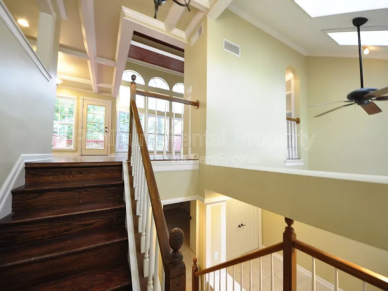 2198 Goodwood Blvd SE — Photo 3