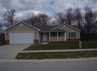 321 Forsythia St SE, Demotte, IN 46310