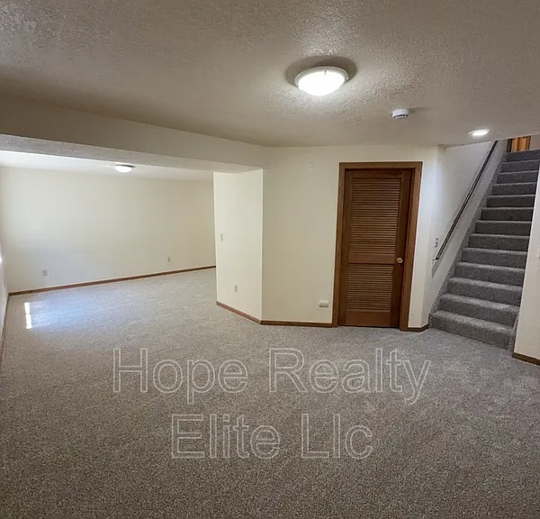 3960 Breaking Dawn St — Photo 14