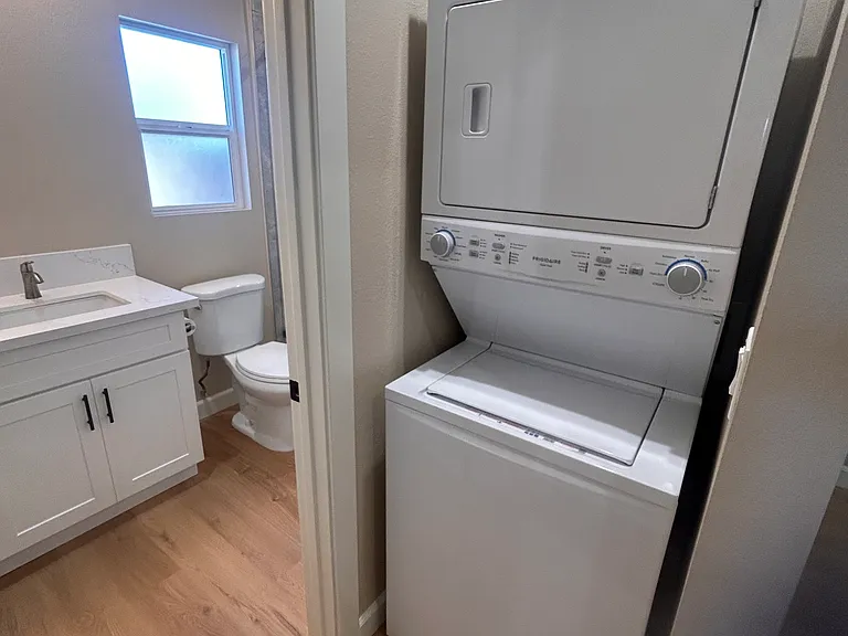 13833 Imperial Hwy #B — Photo 10