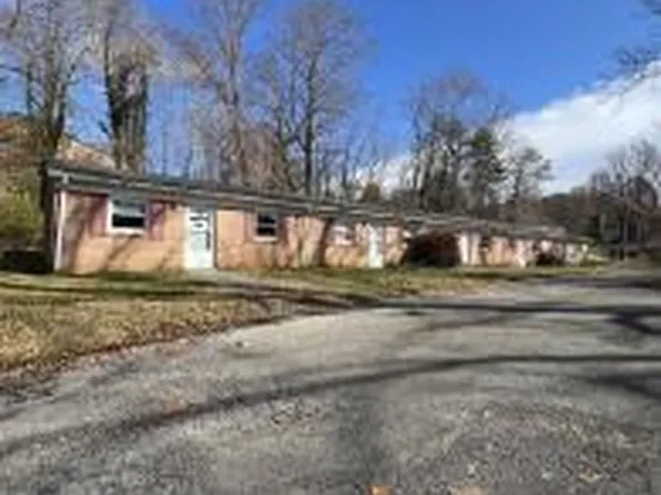 45 Woodcott Rd, Ferrum, VA 24088