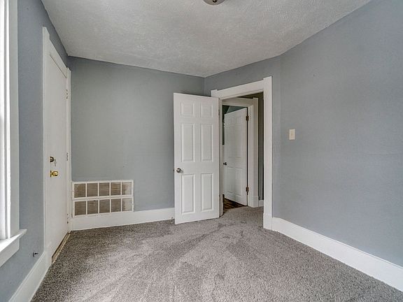 3rd image of 4045 Asbury Dr