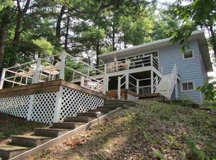 607 Lakeview Ct, Wisconsin Dells, WI 53965