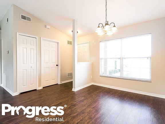 4th image of 11534 Foxglove Dr