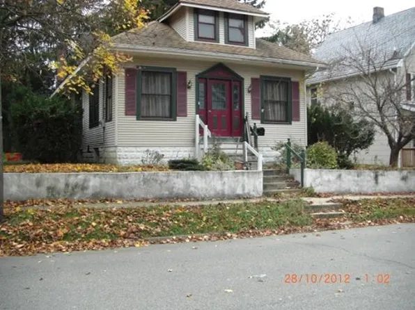 16 Nelson St, Newton, NJ 07860