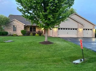 5775 Indian Trl, Rochelle, IL 61068