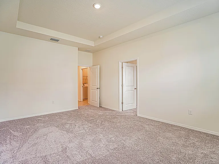 796 SE 66th Ter — Photo 5
