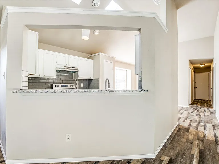 1736 Wheat Field Dr — Photo 7