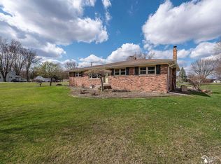 415 Nadeau Rd, Monroe, MI 48162