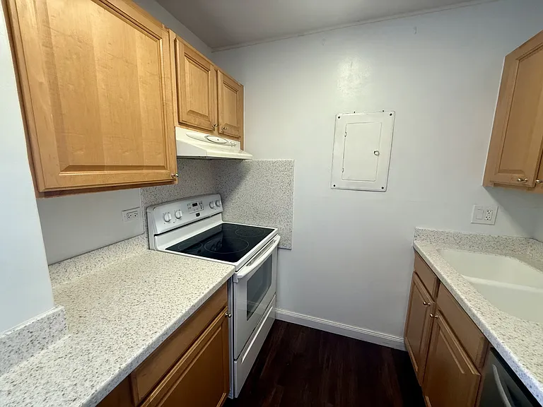775 Kinalau Pl #1502 — Photo 4