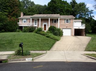 7322 Range Rd, Alexandria, VA 22306