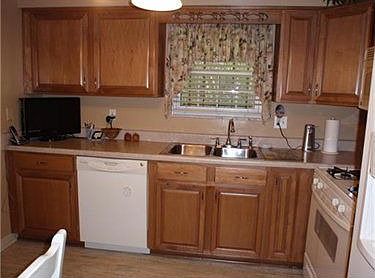 5th image of 816 Cedarwood Dr