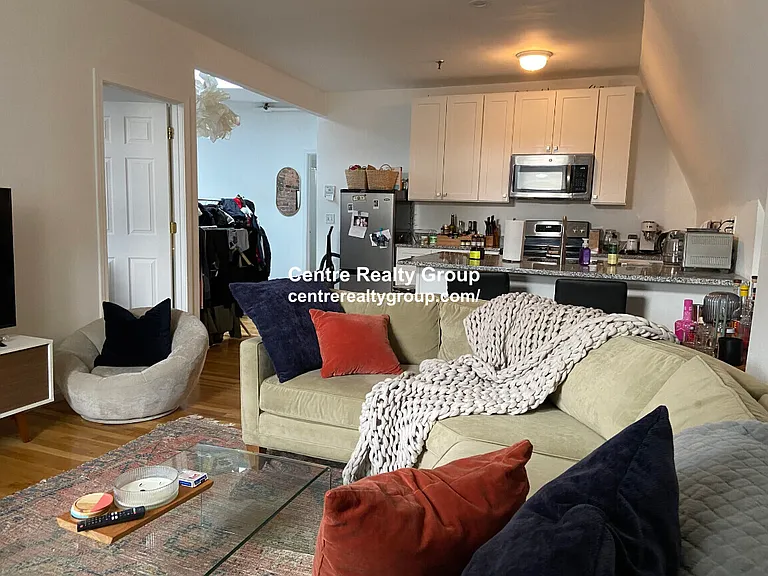 168 Northampton St #4 — Photo 3
