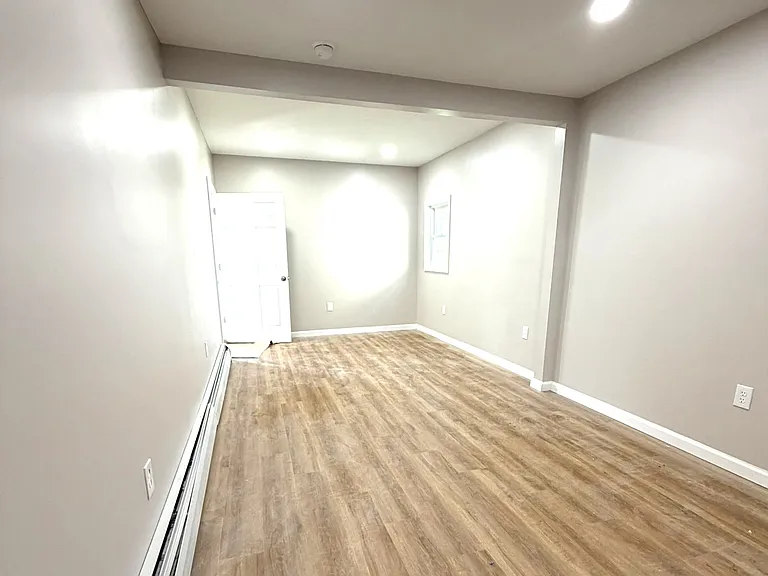 1317 Dartmouth St #1 — Photo 6