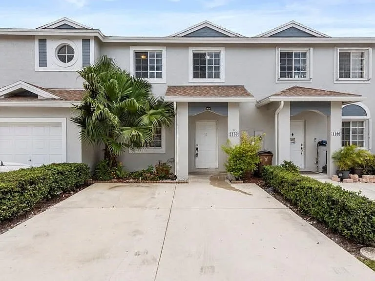 1186 SW 44th Ave — Photo 69
