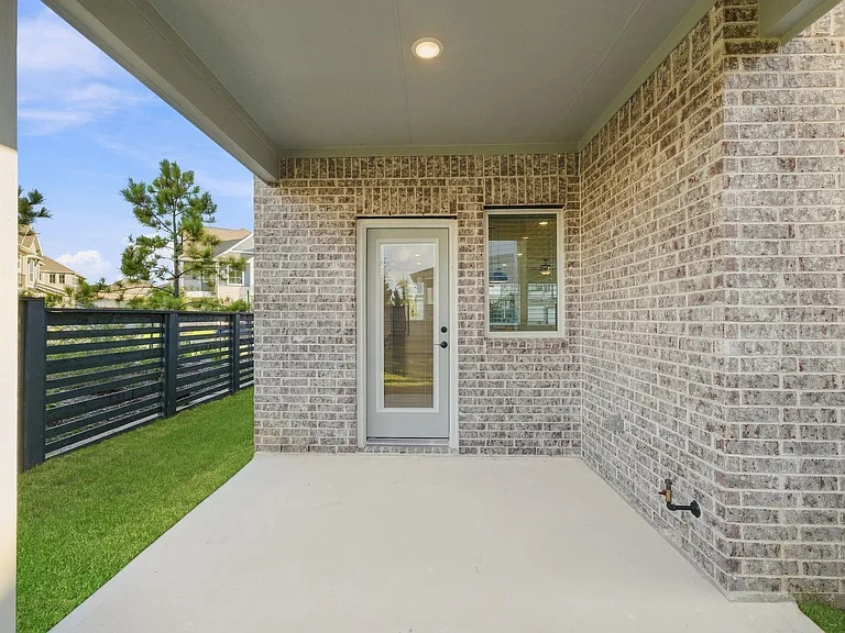 21202 Creeping Bentgrass Dr — Photo 33