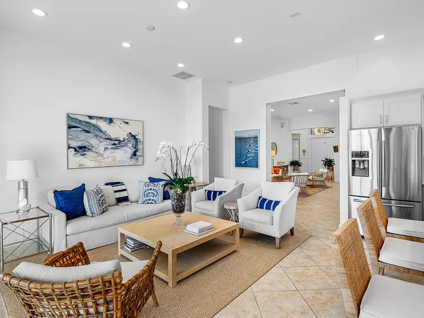 9666 Via Elegante, Wellington, FL 33411