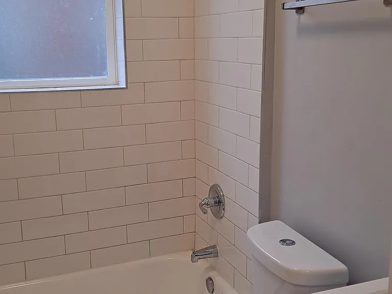 5910 Horton Pl — Photo 13
