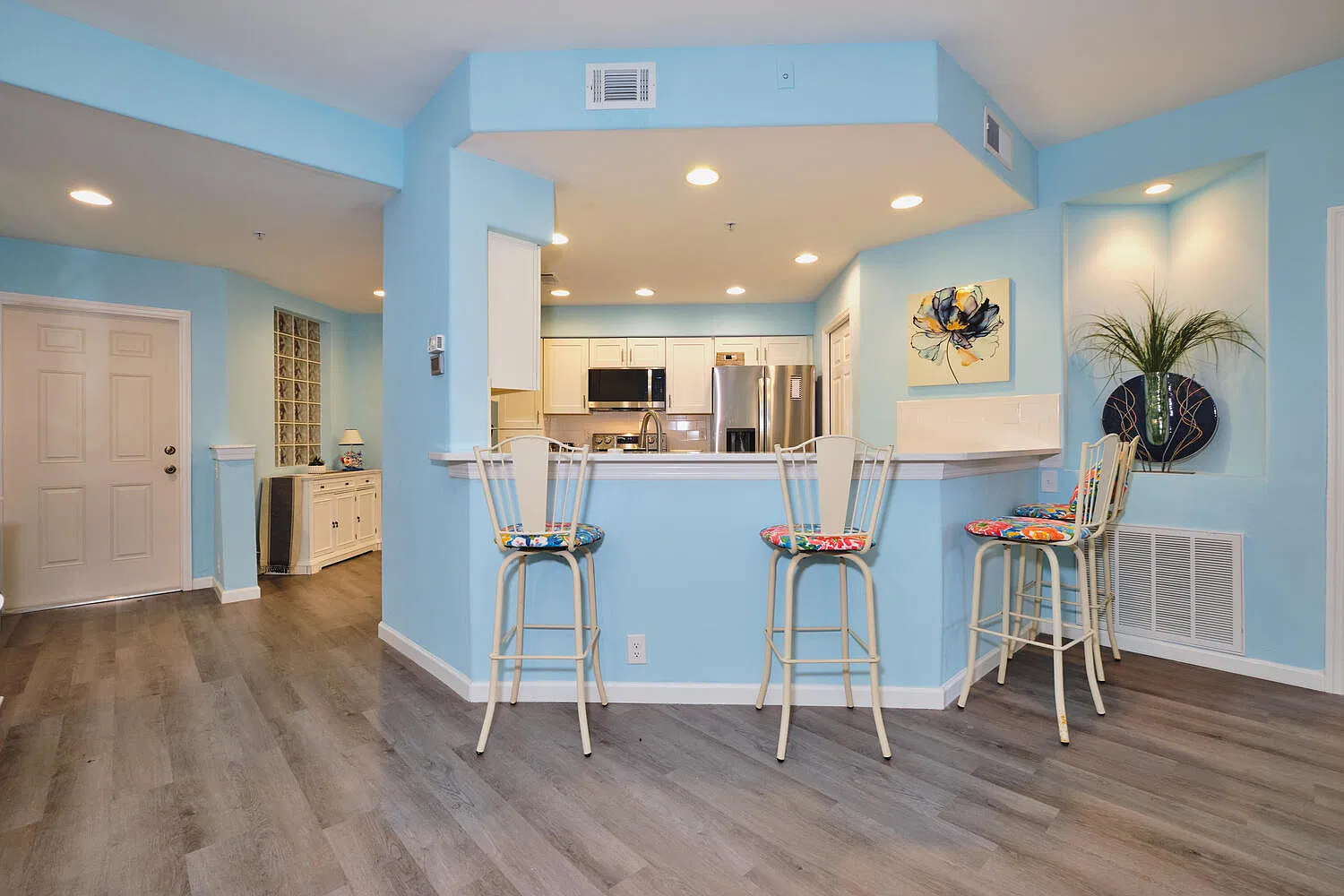 9100 Southmont - 109 - 109 — Photo 3