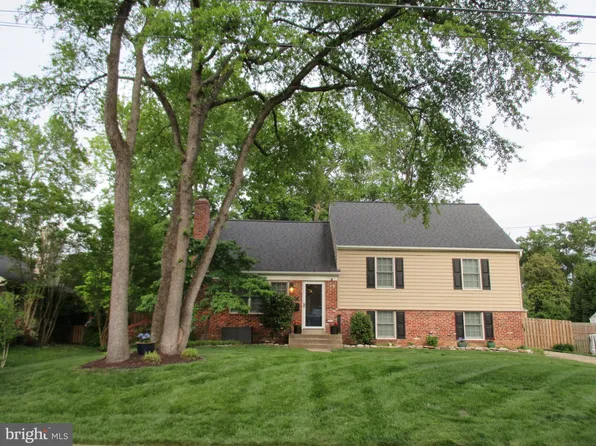 8611 Cushman Pl, Alexandria, VA 22308