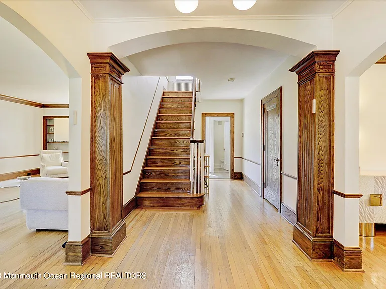570 N Edgemere Dr #A — Photo 7
