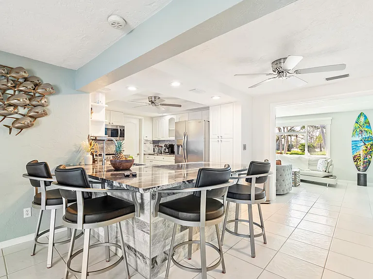 3003 W Vina Del Mar Blvd — Photo 33