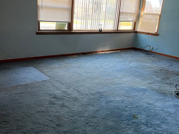2nd image of 9536 Meade Ave