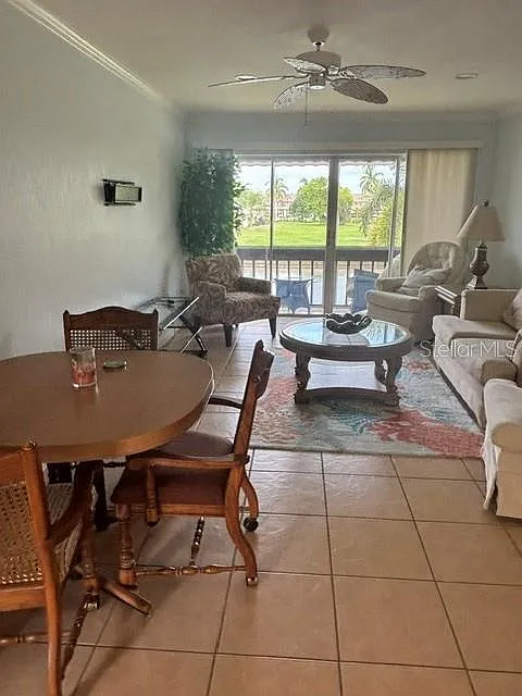 2 bed, 2.0 bath, 1114 sqft, $1,550 — Photo 3