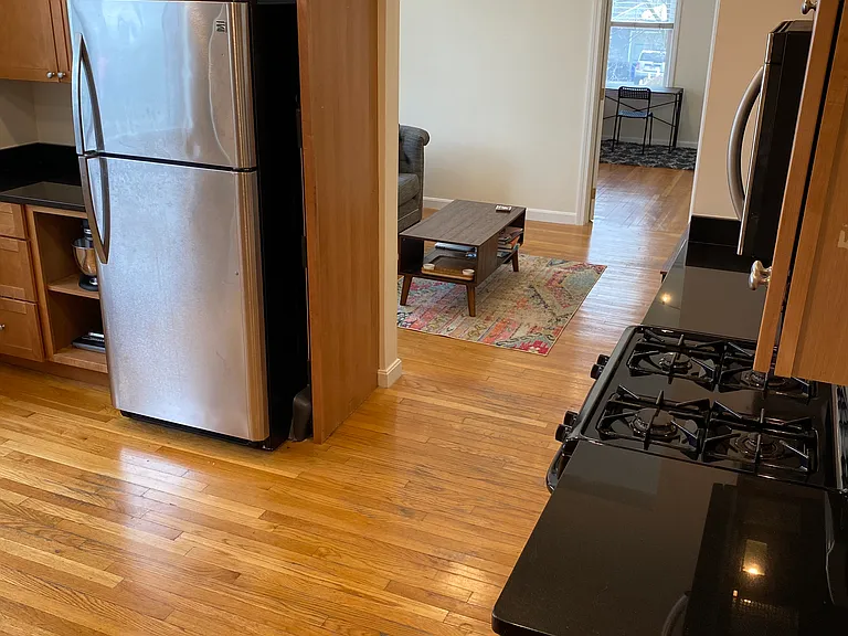 22 Dartmouth St #1 — Photo 4