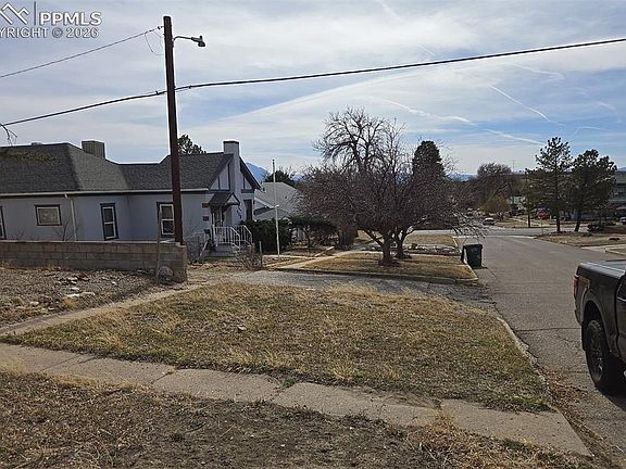 4th image of 119 E Cedar St