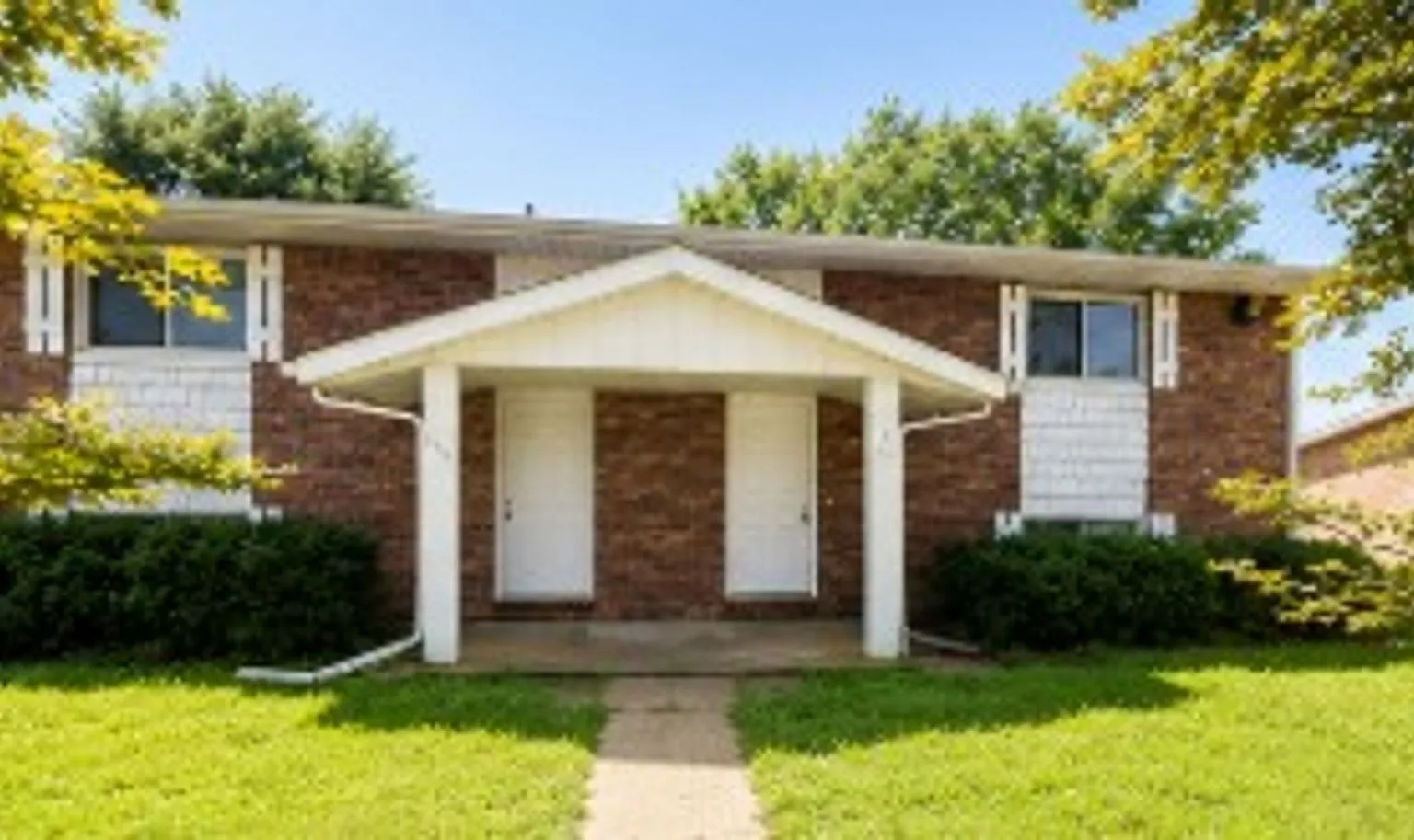 For Lease — Photo 1