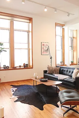 Rented by Level Group | media 25