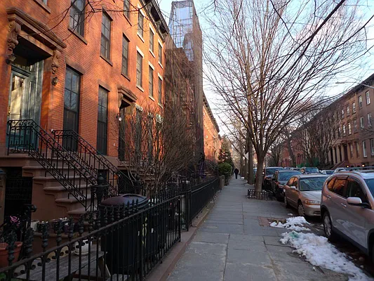 Rented by Level Group | media 68