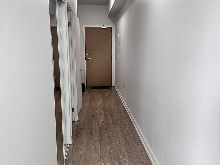 2055 Danforth Ave #213 — Photo 6