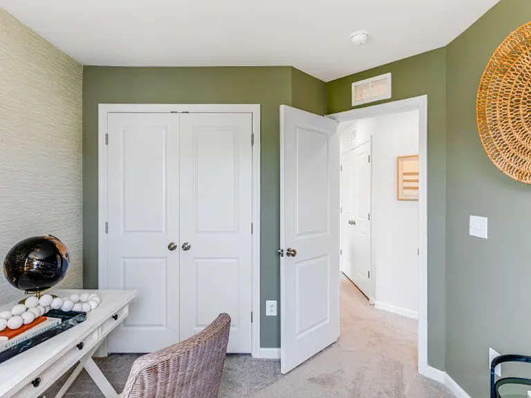 16009 Abelson Way — Photo 23
