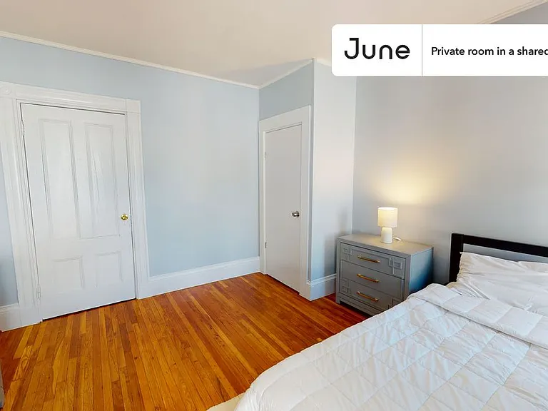4 Sparhawk St #D — Photo 2