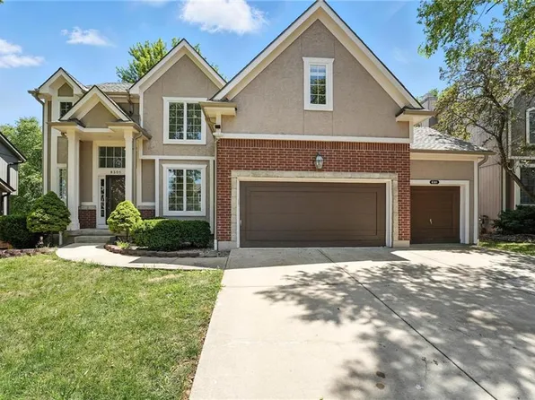 8301 W 156th St, Overland Park, KS 66213
