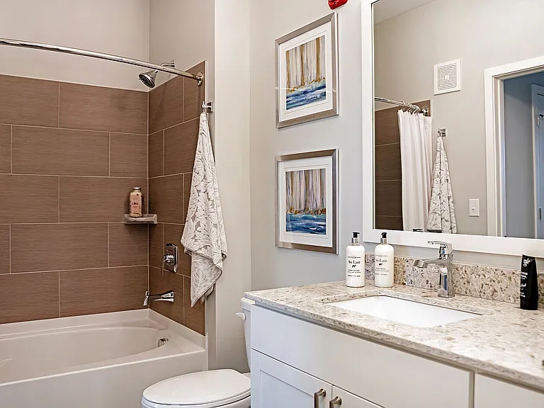 Satori Flats — Photo 13