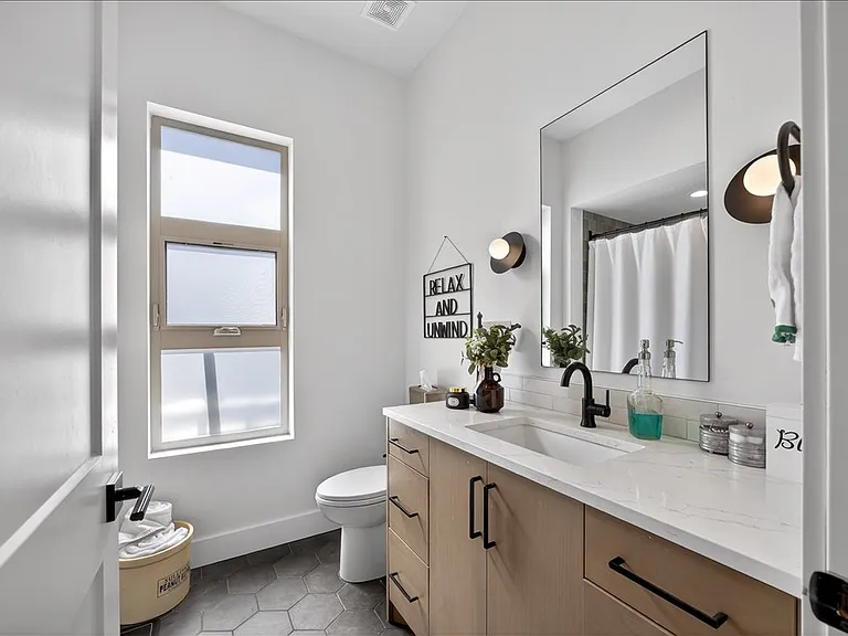 4718 E Goldstone Dr — Photo 23