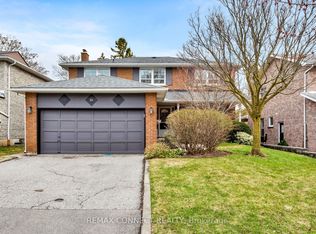 16 Shadberry Dr, Toronto, ON M2H 3C8