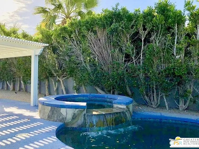 123 W San Carlos Rd — Photo 17