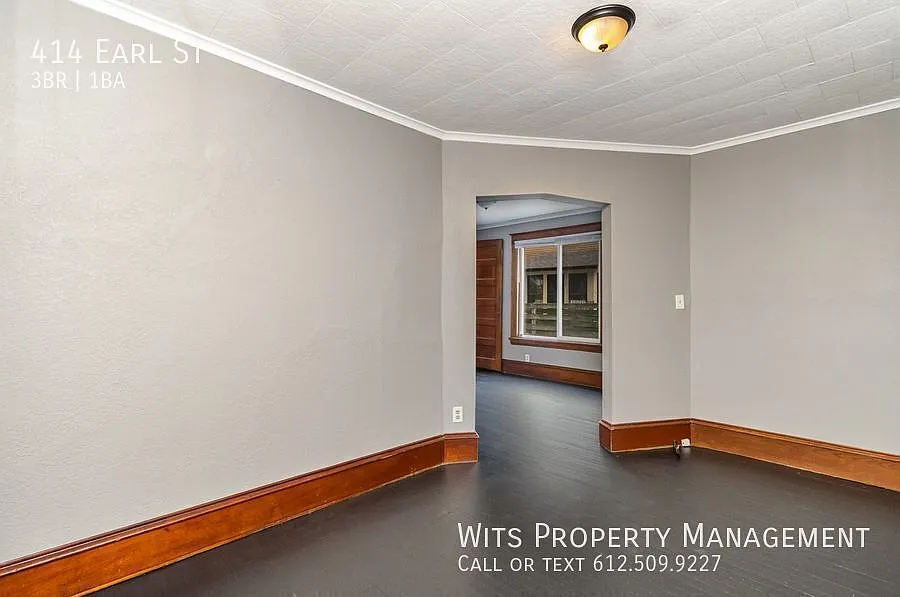 3 BR 1 Bath Home in a Quiet St Paul Neighborhood — Photo 4