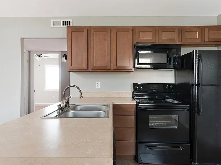 Fourth Apartments — Photo 2