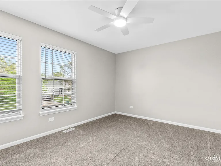 2225 Carpenter Ave — Photo 16