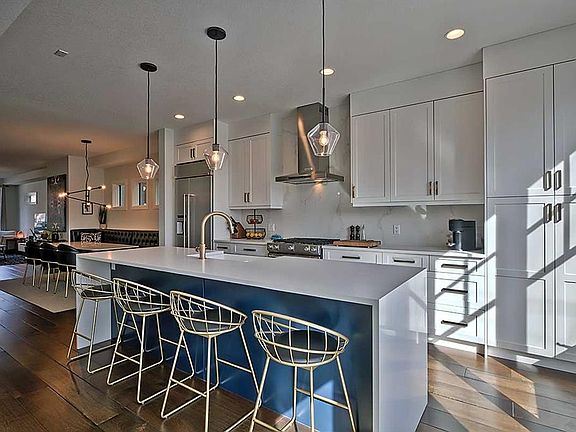 3rd image of 2438 W 25th St SW